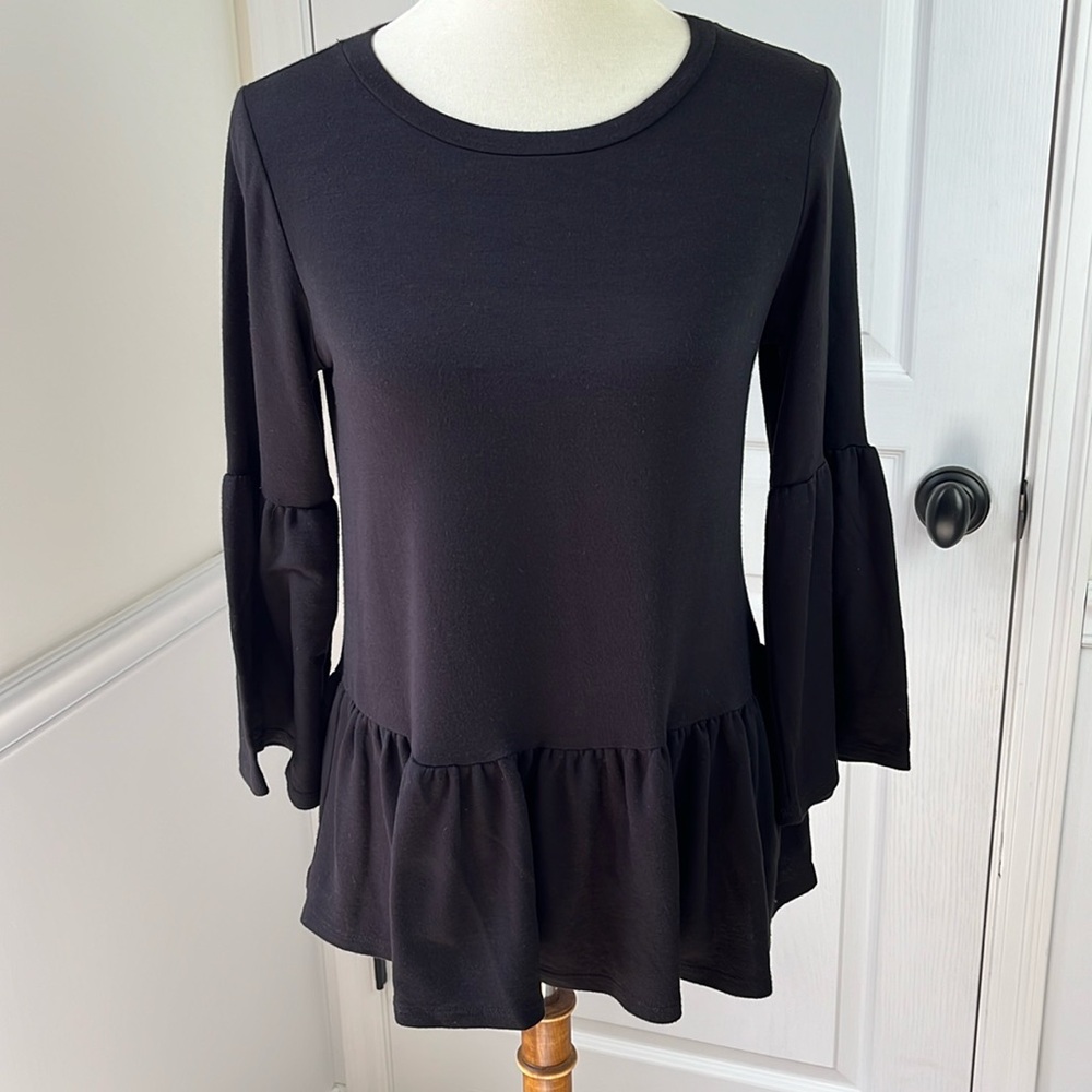 EMELIA Top with Ruffled Sleeves and Hemline